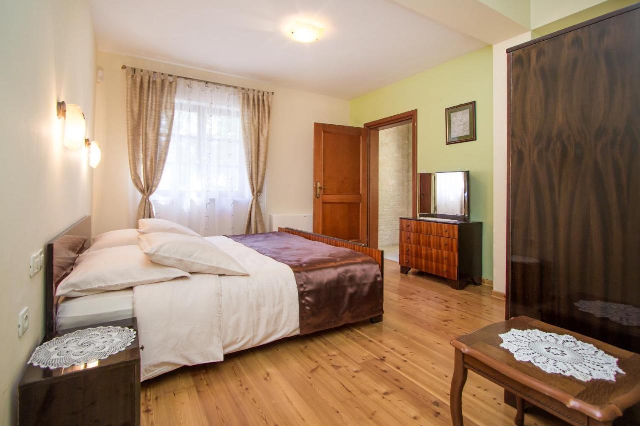 Villa Kringa Tinjan Extérieur photo
