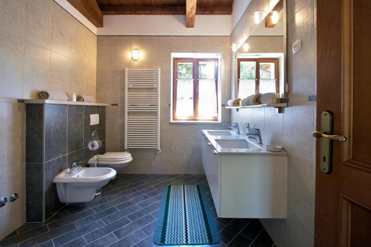 Villa Kringa Tinjan Extérieur photo